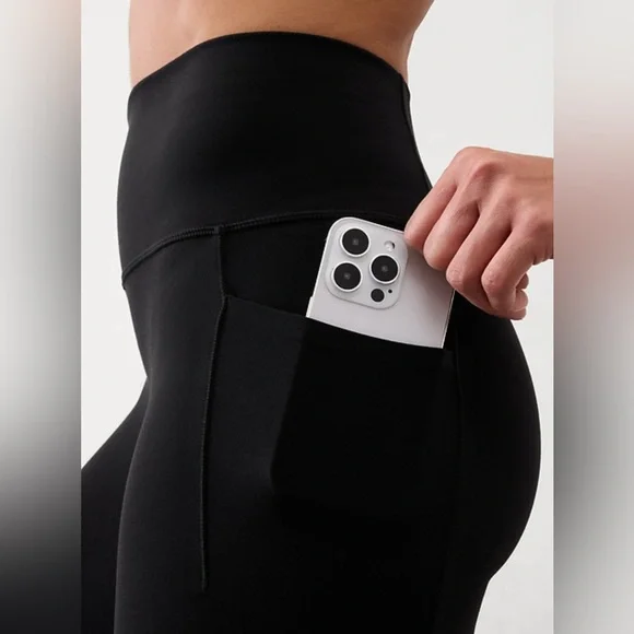 Athleta Navy Salutation Stash Pocket High Rise Large 25” Inseam💎EUC Retail $109 - Picture 2 of 7